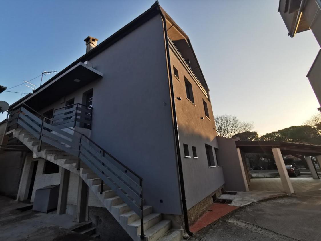Elizabeta Deluxe Rooms Biograd Na Moru Exterior foto