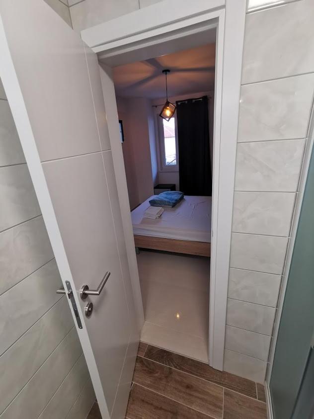 Elizabeta Deluxe Rooms Biograd Na Moru Exterior foto